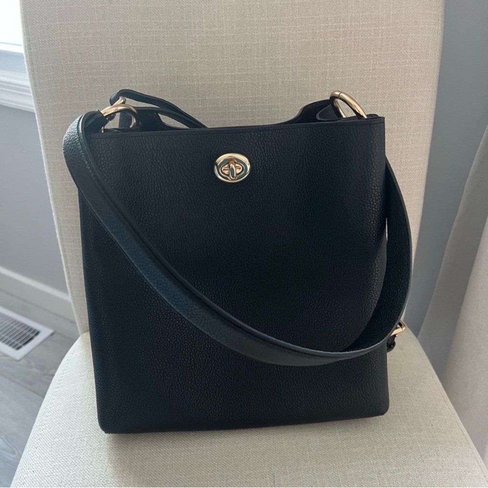 COACH Charlie Bucket Bag Black Leather Shoulder Crossbody